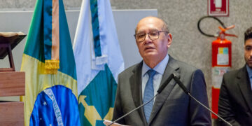 Outorga de Título de Cidadão Honorário de Brasília ao Ministro do Supremo Tribunal Federal Gilmar Ferreira Mendes.

Crédito: Vinícius Vicente/Agência CLDF