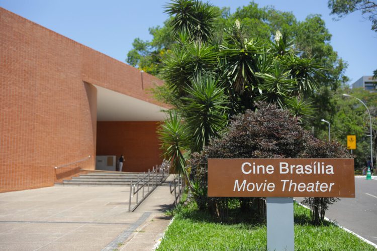 Entre os dias 17 e 22 de abril, o Cine Brasília recebe uma mostra gratuita com 23 produções nacionais, entre curtas e longas-metragens | Foto: Divulgação/Secec-DF