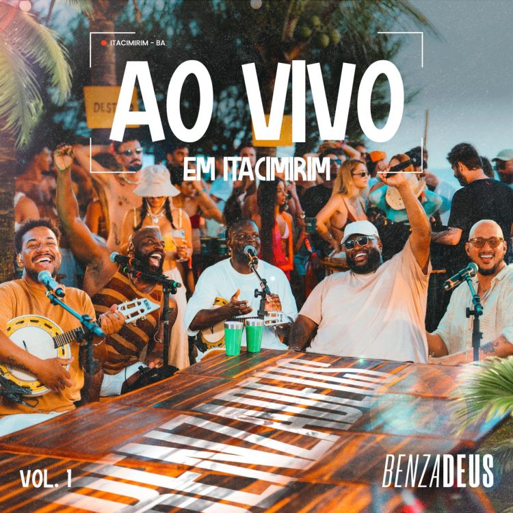 Integrantes do Benzadeus tocando pagode em gravação à beira-mar em Itacimirim