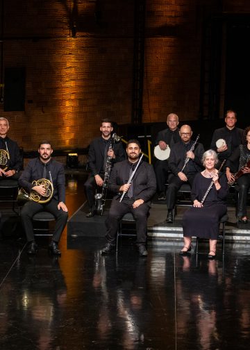Brasil Jazz Sinfônica durante apresentação; orquestra integra programação cultural de outubro