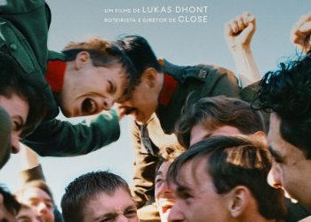 Cena do filme Covarde, de Lukas Dhont, ambientado nas trincheiras da Primeira Guerra Mundial
