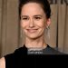 Retrato da atriz Katherine Waterston, confirmada no elenco da minissérie The Best of Us