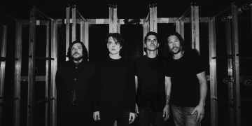 Integrantes do My Chemical Romance em fotografia de divulgação de The Black Parade. Foto: Bryce Hall.